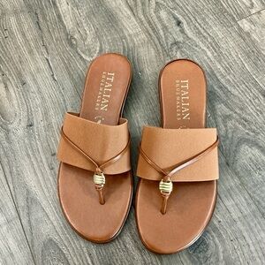 EUC Ladies Sz 8 Italian Shoemakers Tan Slide Sandals